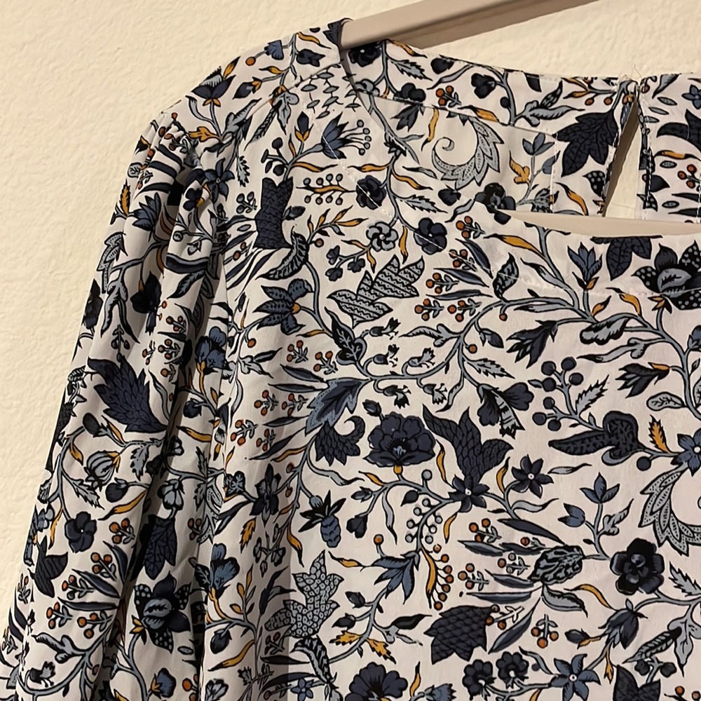 LOFT Blue and White Relaxed Long Sleeve Blouse - Picture 4 of 4